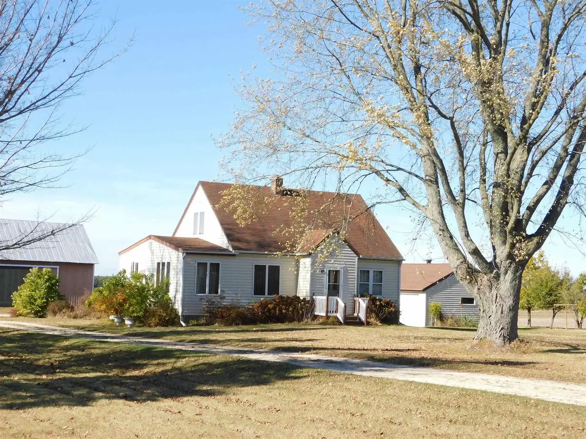 N8621 WOLF RIVER DRIVE, Ahnapee, WI 45201 - #1