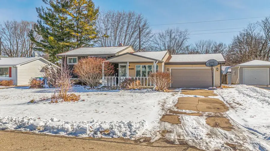 198 MCKINLEY AVENUE, Clintonville, WI 54929 - #2