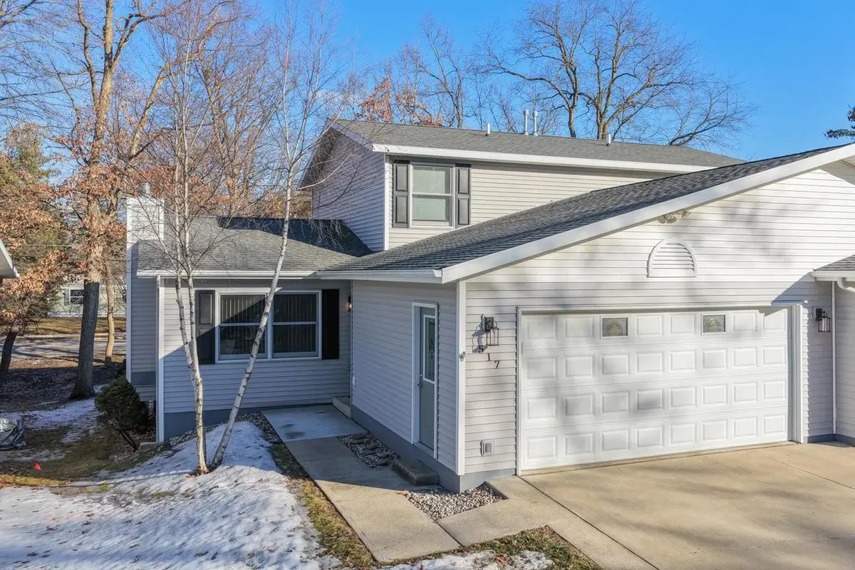 517 PROSPECT CIRCLE, Shawano, WI 54166 - #1