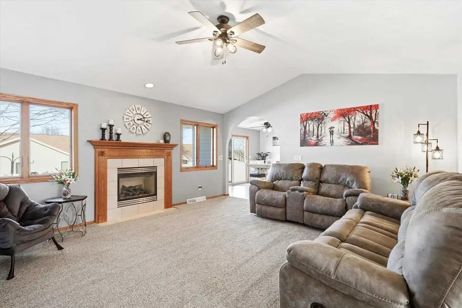 2060 MEADOWVIEW STREET, Kaukauna, WI 54130 - #3