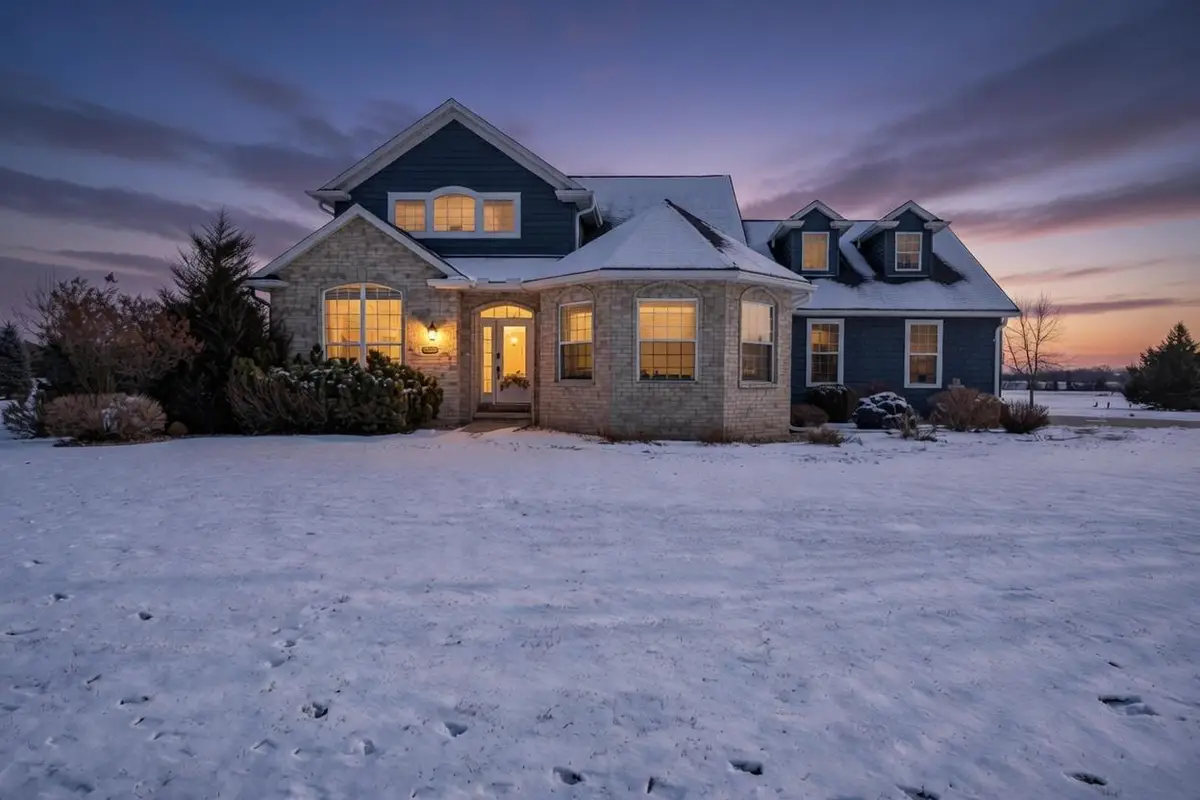 4694 INDIAN BEND ROAD, Oshkosh, WI 54904 - #1