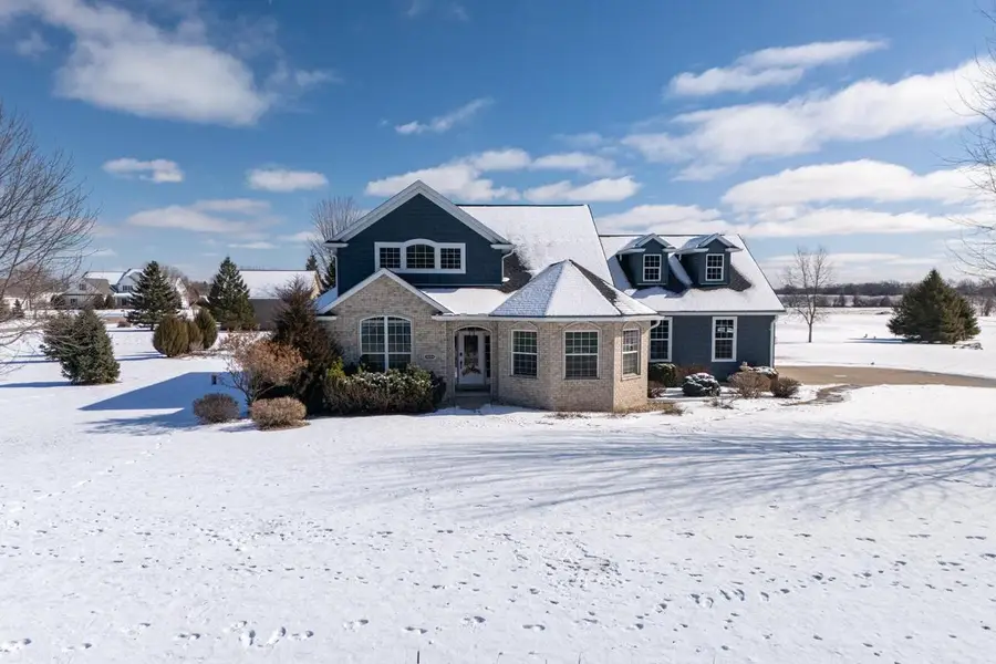 4694 INDIAN BEND ROAD, Oshkosh, WI 54904 - #2
