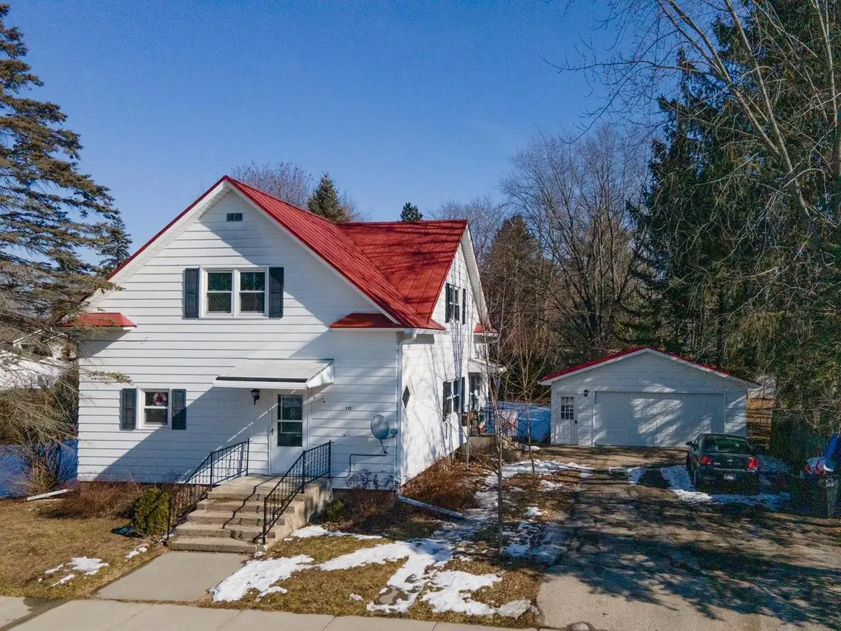 215 N OXFORD STREET, Wautoma, WI 54982 - #1