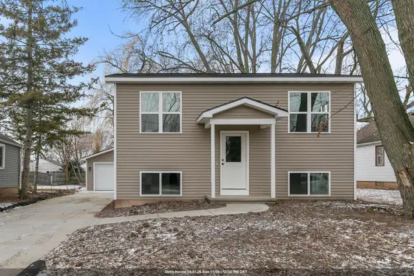 305 W SMITH AVENUE, Oshkosh, WI 54901