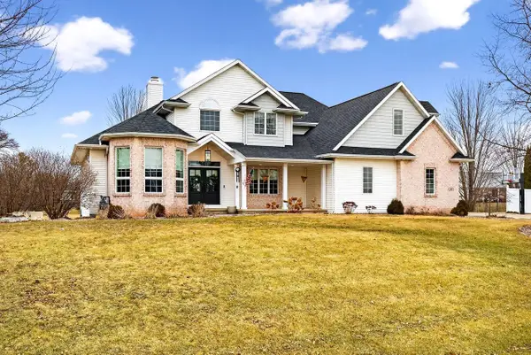 30 GOLDEN WHEAT LANE, Wrightstown, WI 54180