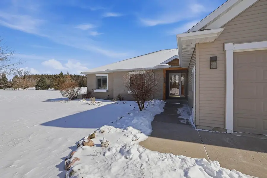 1547 FOXFIRE COURT, Waupaca, WI 54981 - #3