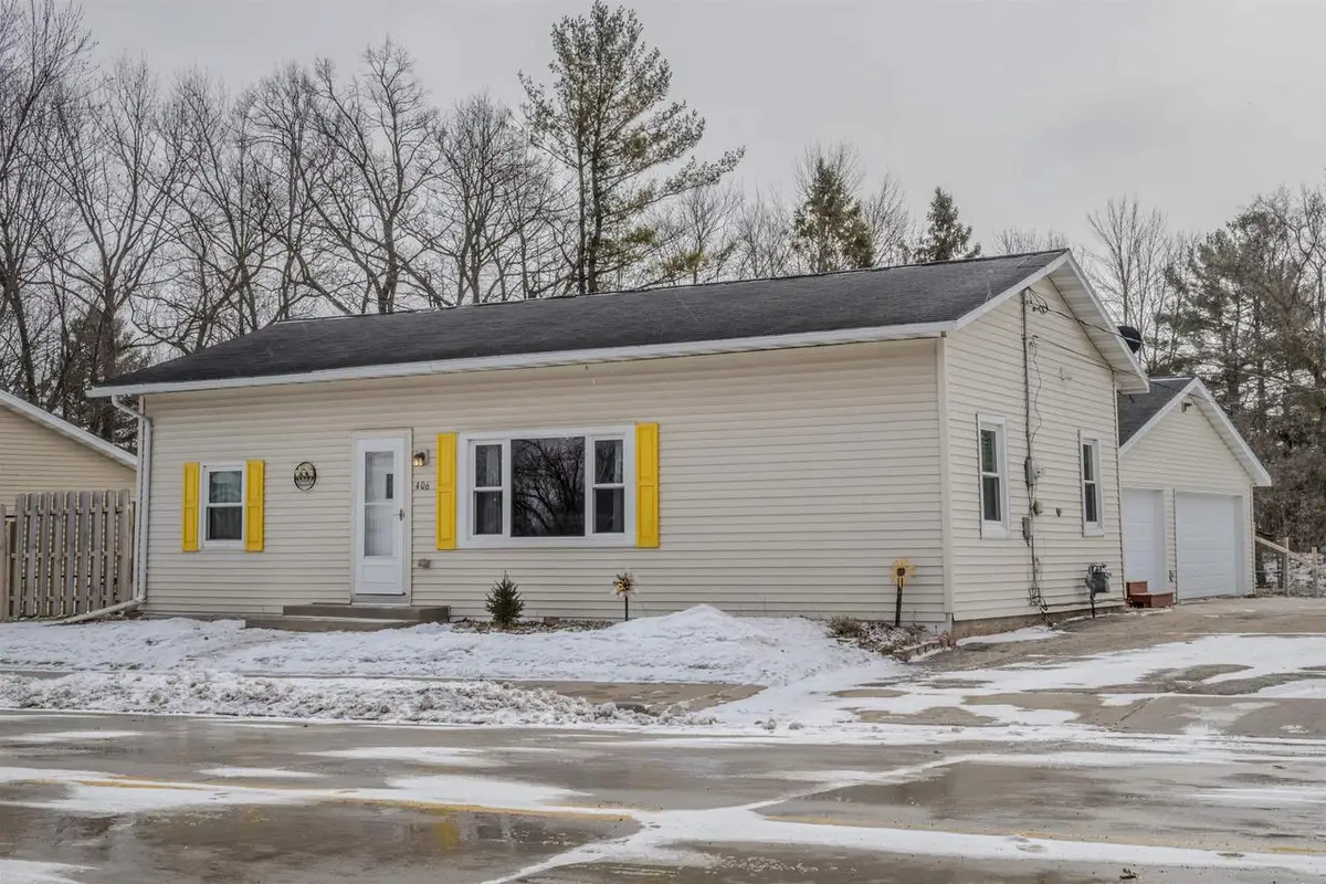 406 E MAIN STREET, Gillett, WI 54124 - #1