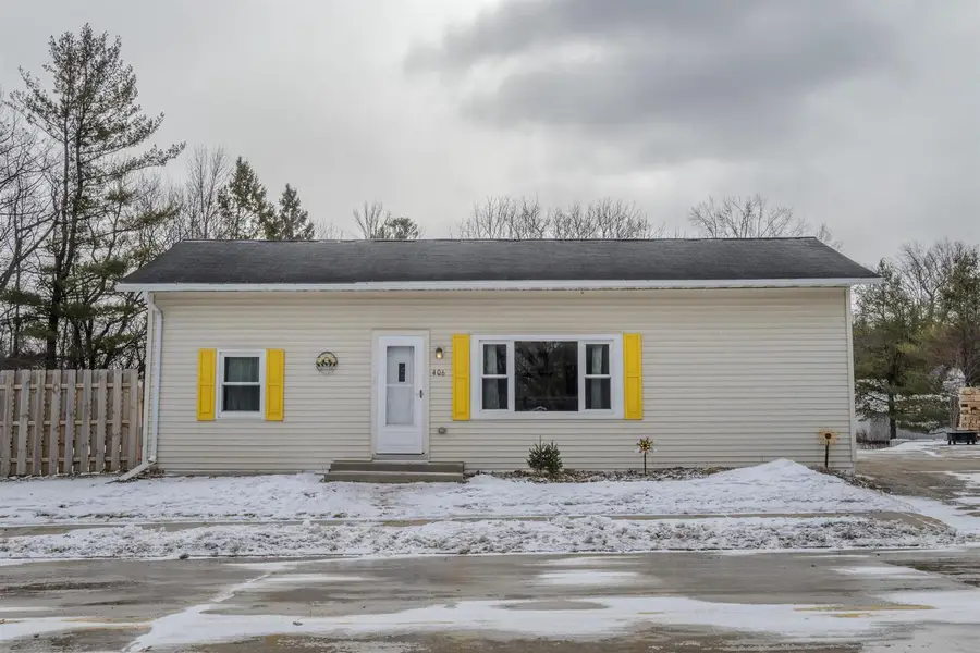 406 E MAIN STREET, Gillett, WI 54124 - #3