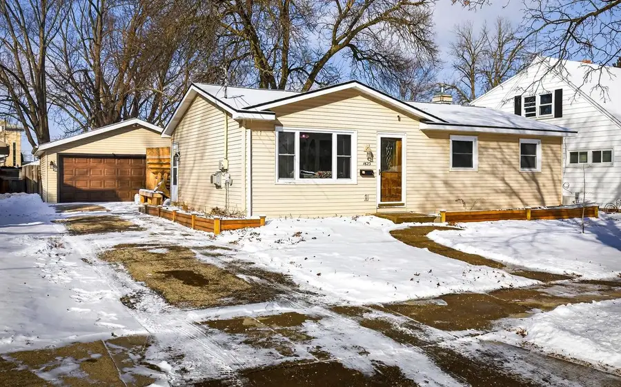 1623 S JEFFERSON STREET, Appleton, WI 54915 - #2