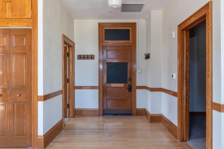 105 WASHINGTON AVENUE  #103, Oshkosh, WI 54901 - #3