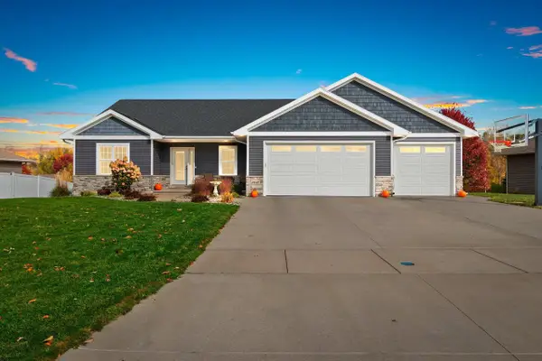 3442 LEEDS CASTLE DRIVE, Green Bay, WI 54313