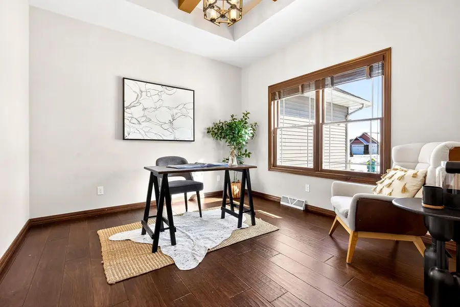 4850 W SCOTCH PINE COURT, Appleton, WI 54913 - #3