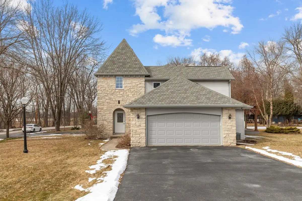 2134 SUNRISE DRIVE, Appleton, WI 54914 - #1
