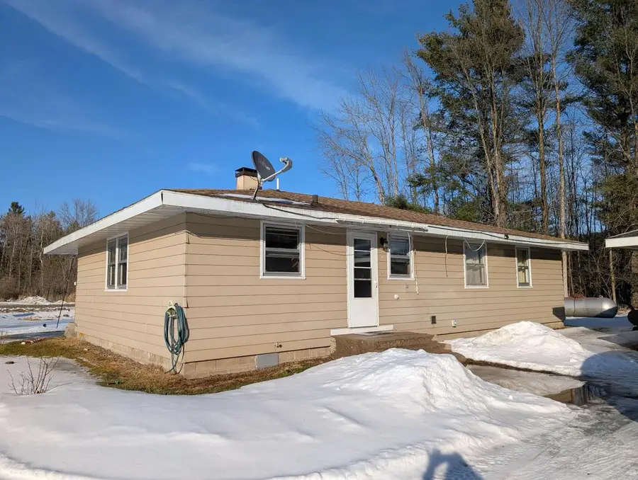 W5189 BIRCH CREEK ROAD NO 6, Menominee, MI 49858 - #2