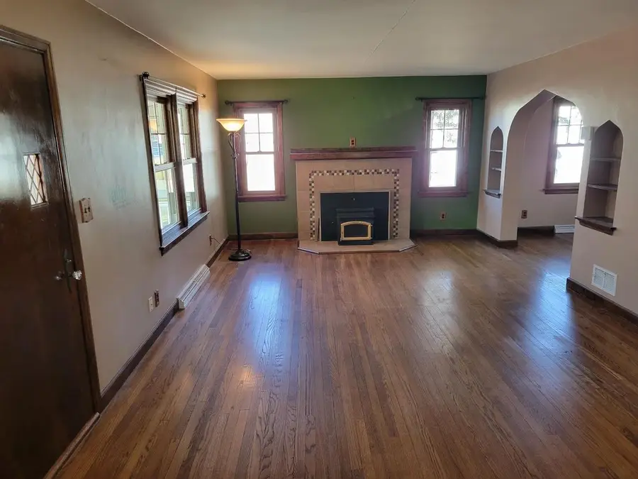 304 S LAKE STREET, Hustisford, WI 53034 - #2