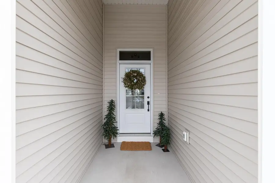 N9046 SOUTHTOWNE DRIVE, Menasha, WI 54952 - #3