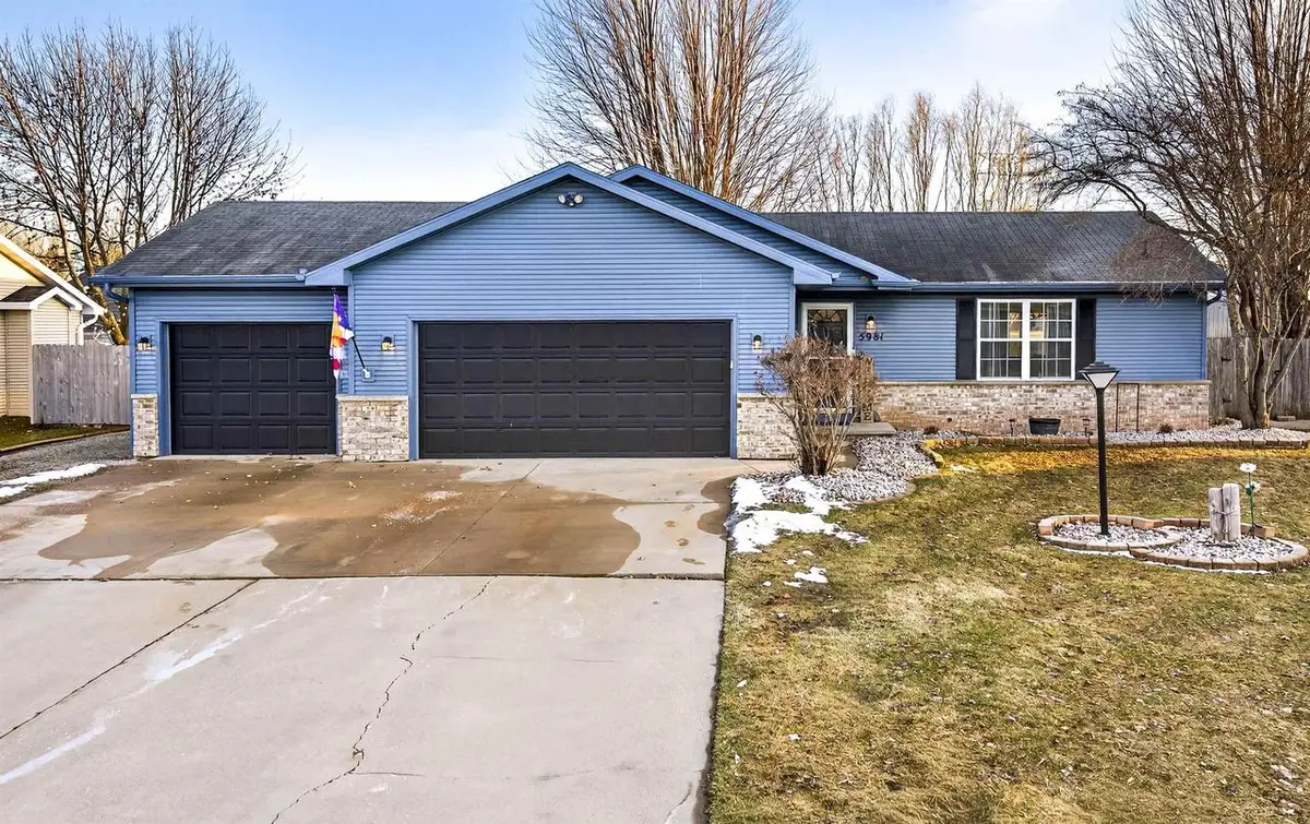 W5981 WOODSEDGE COURT, Appleton, WI 54915 - #1