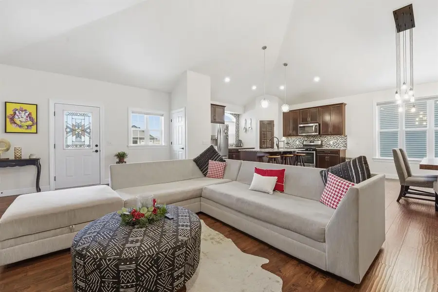 1364 PRIMROSE LANE, Fond Du Lac, WI 54935 - #2