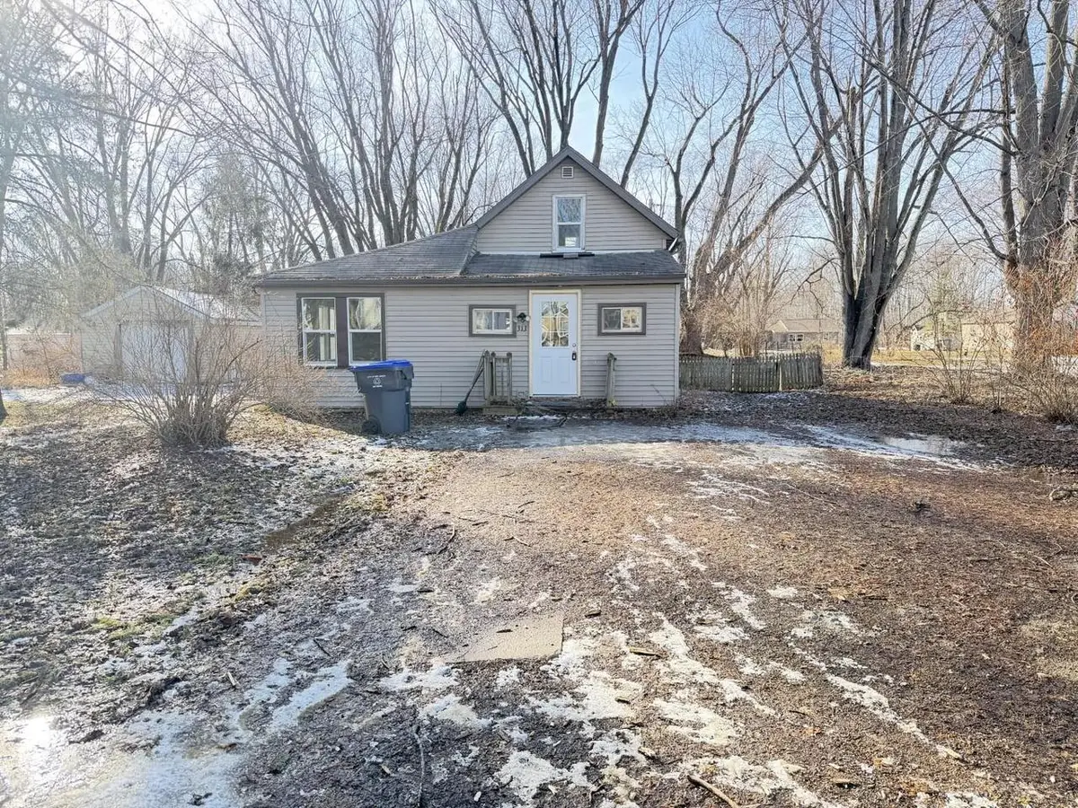 313 ELM STREET, New London, WI 54961 - #1