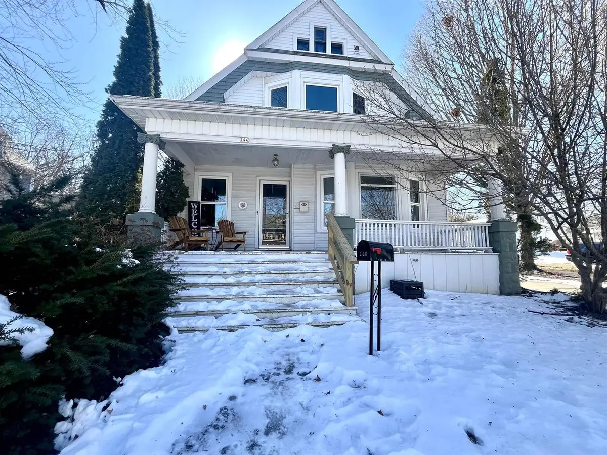 146 E MOORE STREET, Berlin, WI 54923 - #1