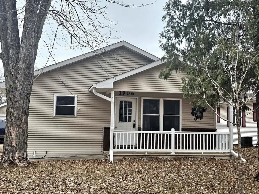 1906 MITCHELL STREET, Oshkosh, WI 54901 - #2