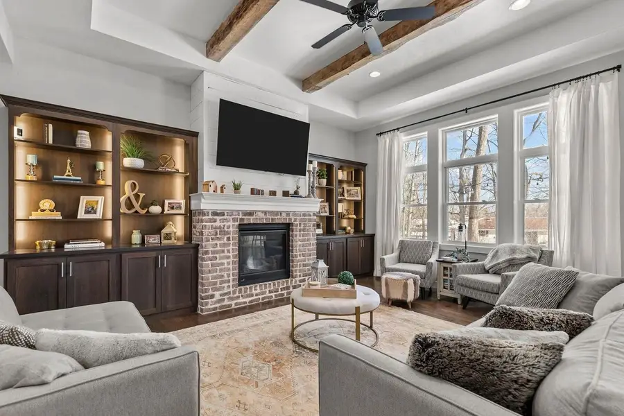 1143 AVA COURT, Neenah, WI 54956 - #2