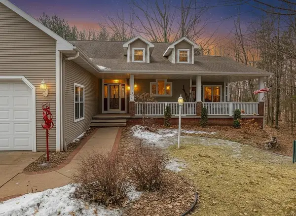 3877 SANDHILL DRIVE, Pulaski, WI 54162