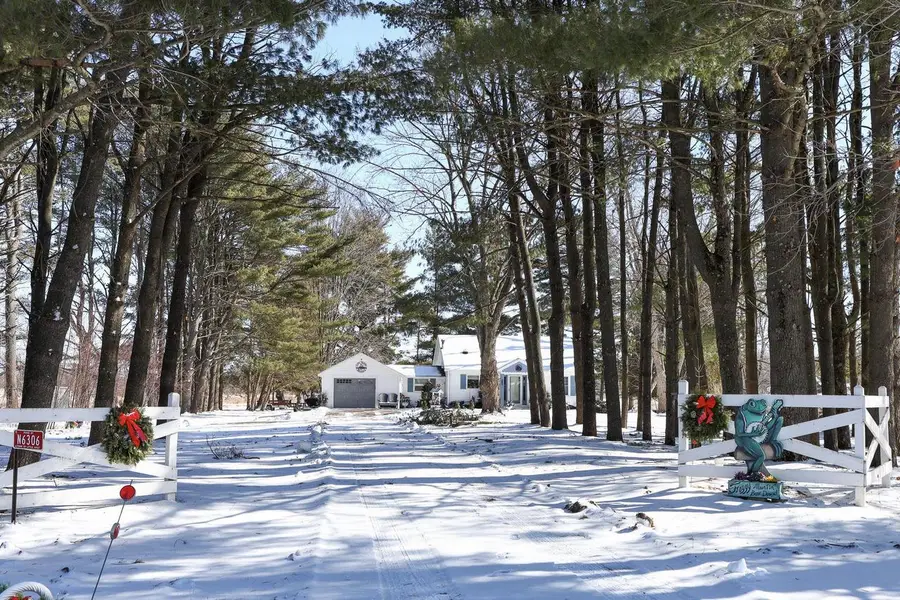 N6306 POND STREET, Manawa, WI 54949 - #2