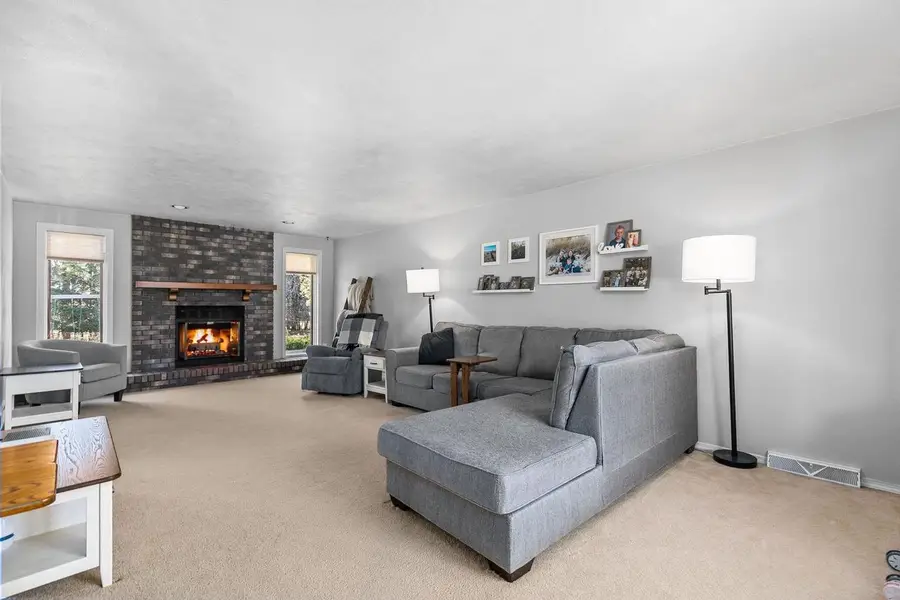 3329 S BOB O LINK LANE, Appleton, WI 54915 - #2