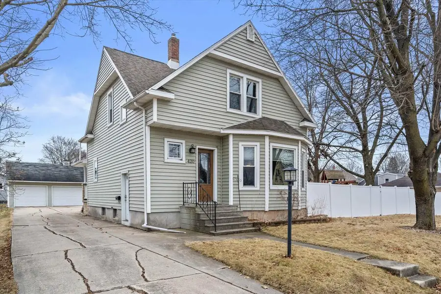420 COLUMBUS AVENUE, Brillion, WI 54110 - #2
