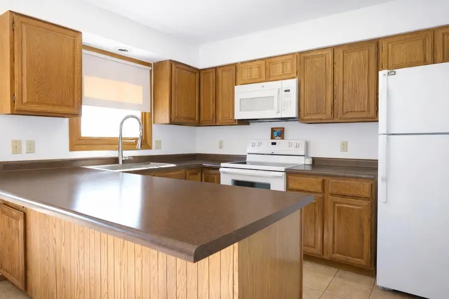 W6127 COLONIAL DRIVE, Appleton, WI 54914 - #3