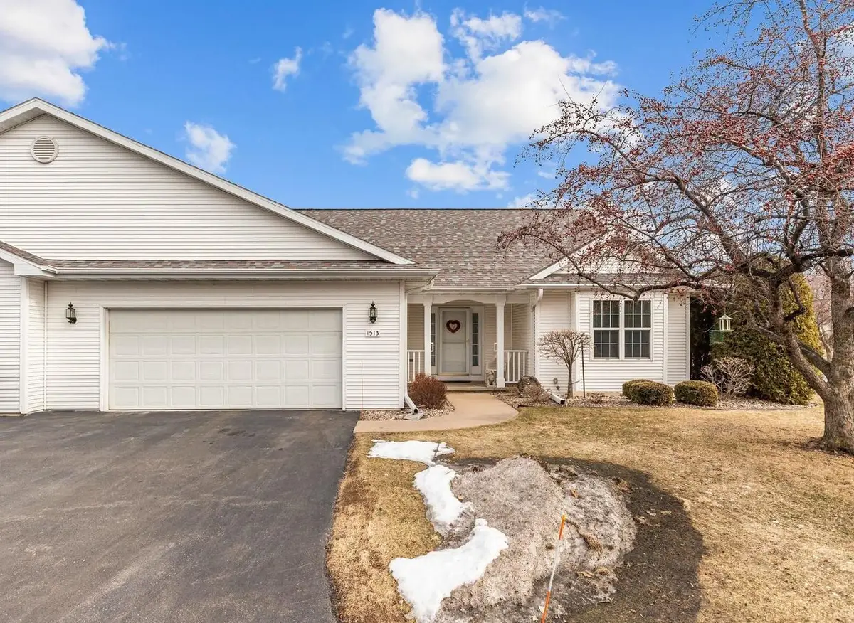 1513 DICKENSON COURT, Neenah, WI 54956 - #1