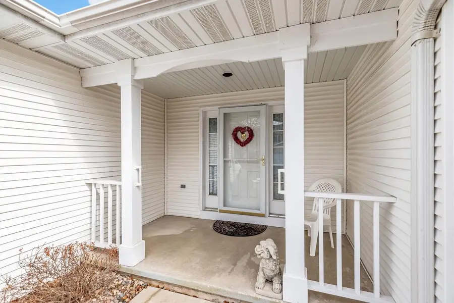 1513 DICKENSON COURT, Neenah, WI 54956 - #3