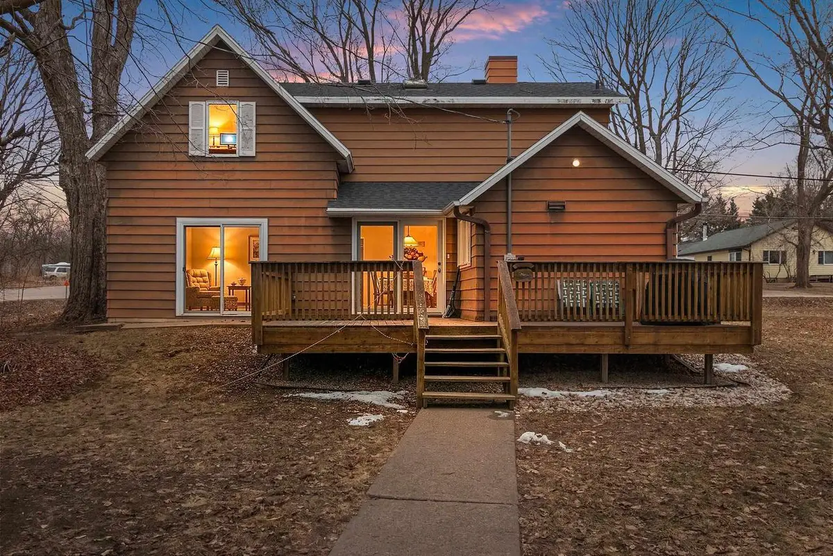 E8557 WEYAUWEGA ROAD, New London, WI 54961 - #1