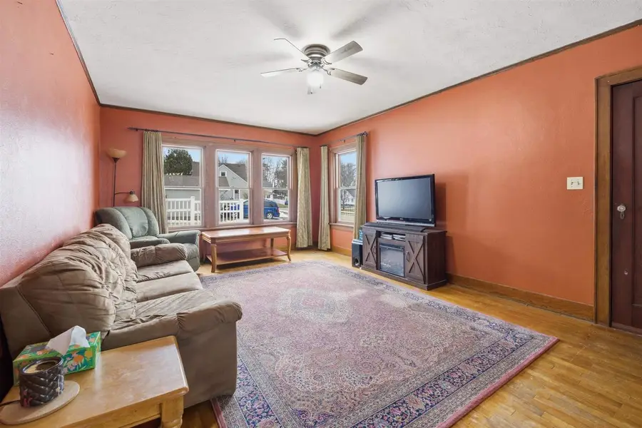 12 E 2ND STREET, Clintonville, WI 54929 - #2