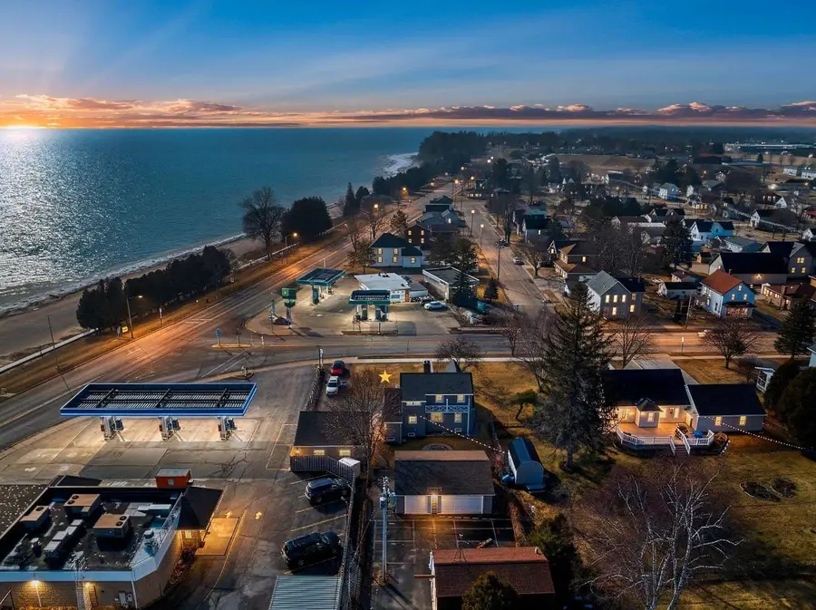 413 JEFFERSON STREET, Algoma, WI 54201 - #2