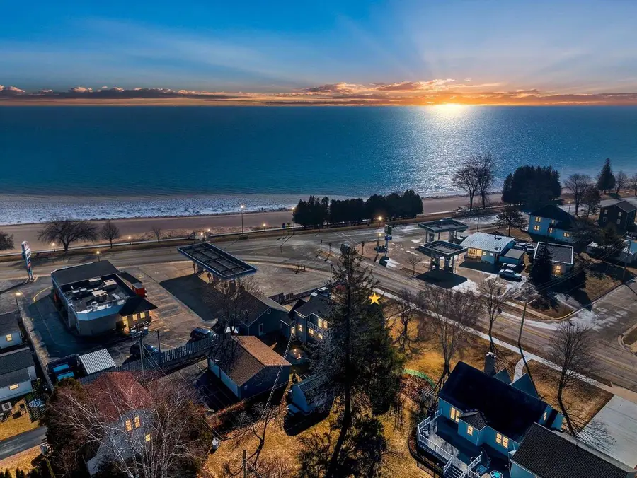 413 JEFFERSON STREET, Algoma, WI 54201 - #3