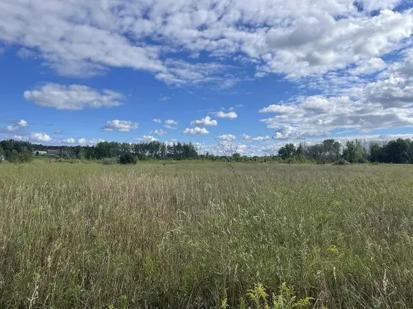 SUMMERSET CIRCLE, Sturgeon Bay, WI 54235