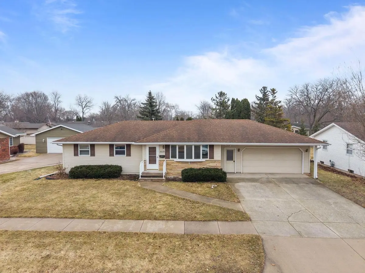 1029 ALVA STREET, Menasha, WI 54952 - #1