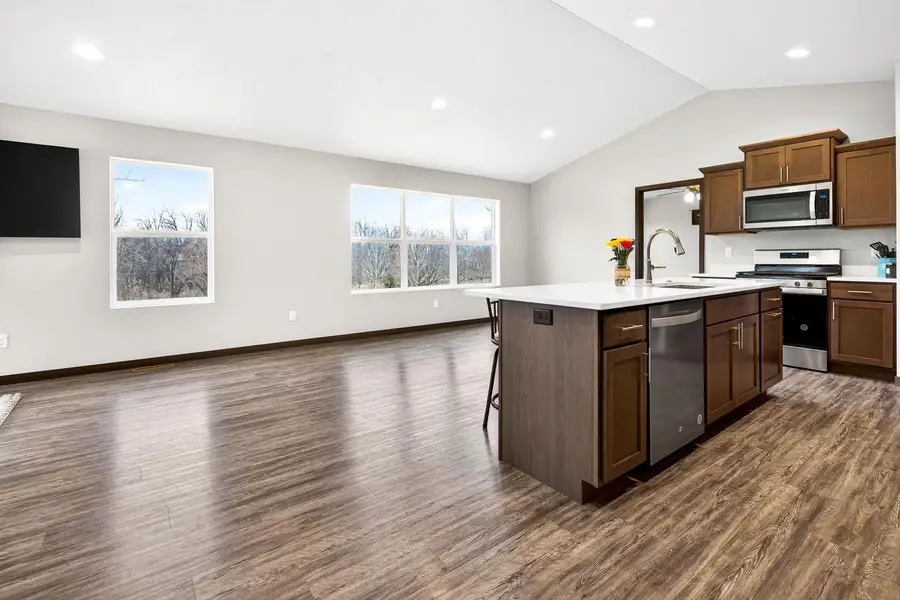 537 GOLF SIDE COURT, Hortonville, WI 54944 - #3