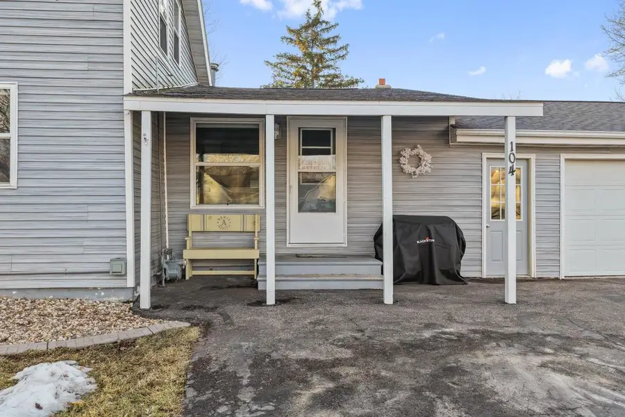 104 N 3RD AVENUE, Winneconne, WI 54986 - #3