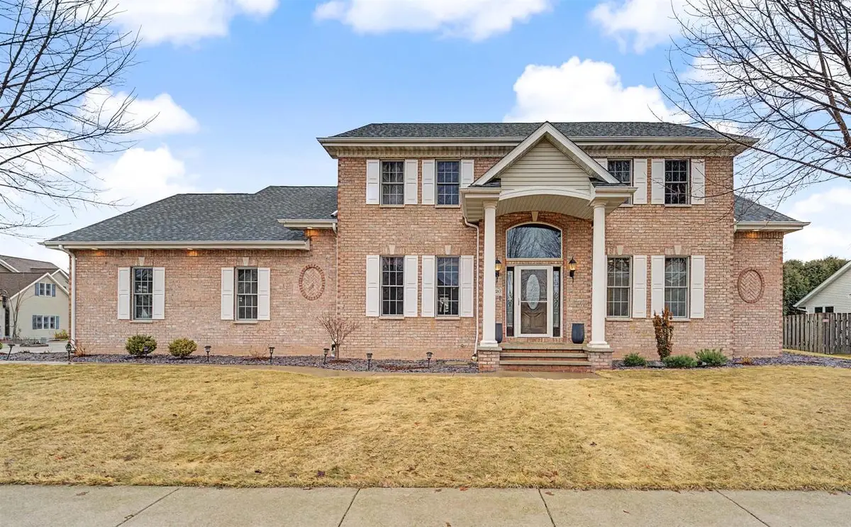 3020 E FALLCREEK LANE, Appleton, WI 54913 - #1