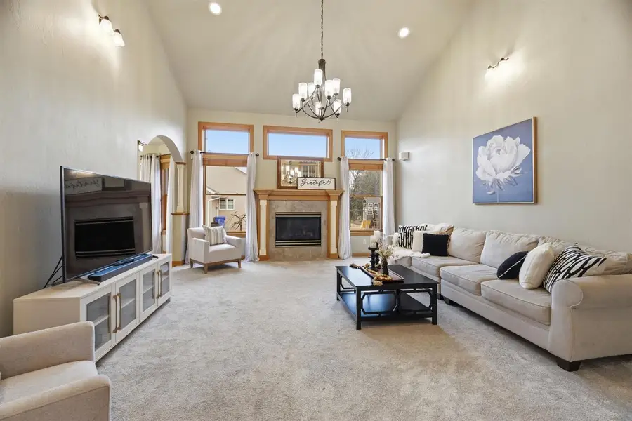 3020 E FALLCREEK LANE, Appleton, WI 54913 - #3