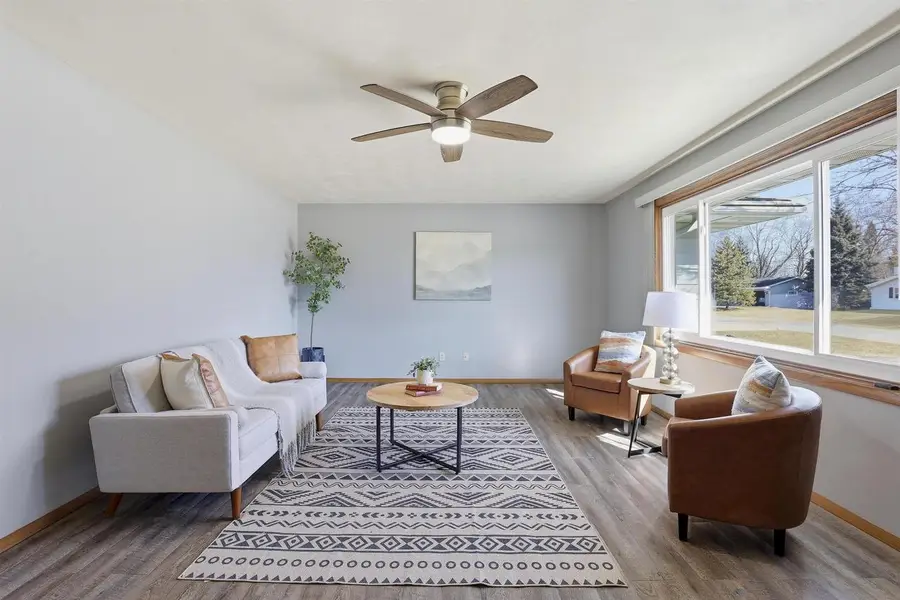 648 WANDA AVENUE, Neenah, WI 54956 - #3