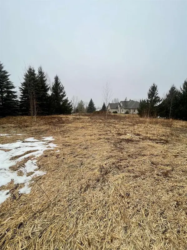 N4664 ESQUINA COURT, Krakow, WI 54137