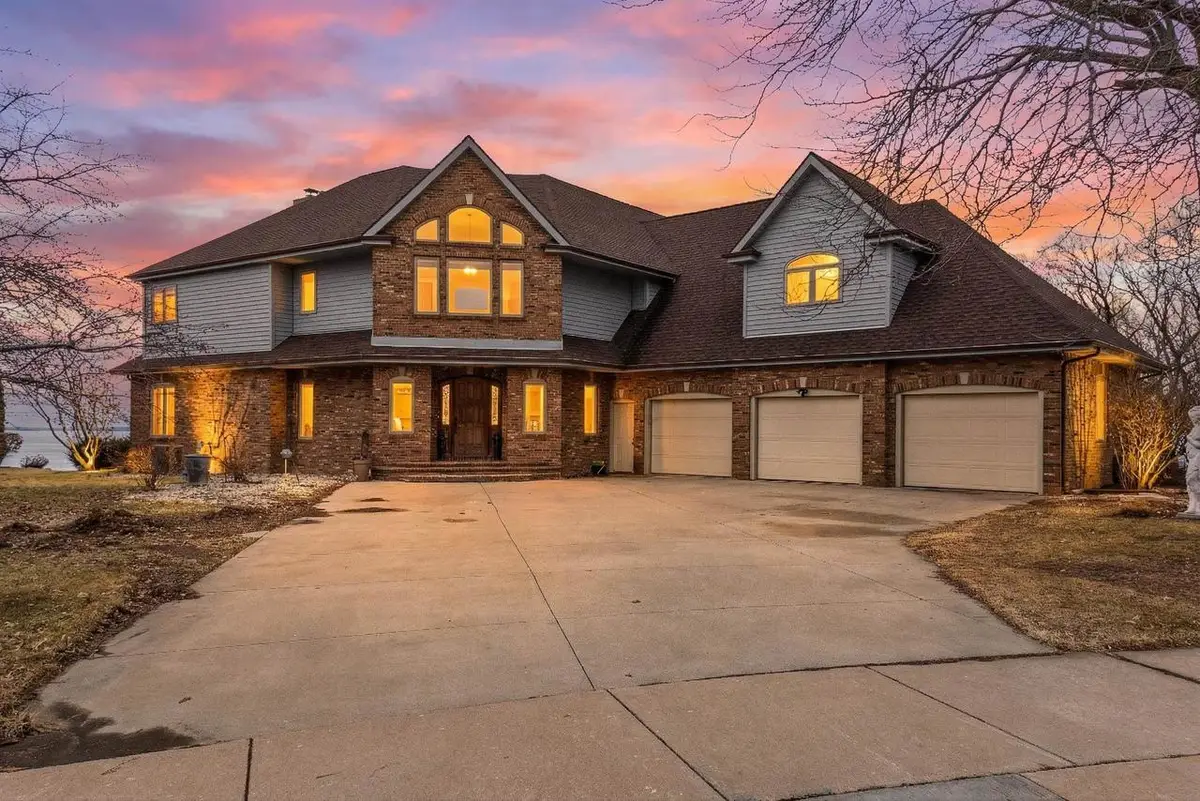 3220 OLD ORCHARD LANE, Oshkosh, WI 54902 - #1