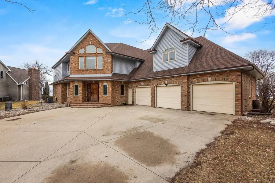 3220 OLD ORCHARD LANE, Oshkosh, WI 54902 - #3