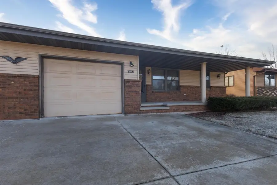 500 S KENSINGTON DRIVE, Appleton, WI 54915 - #3