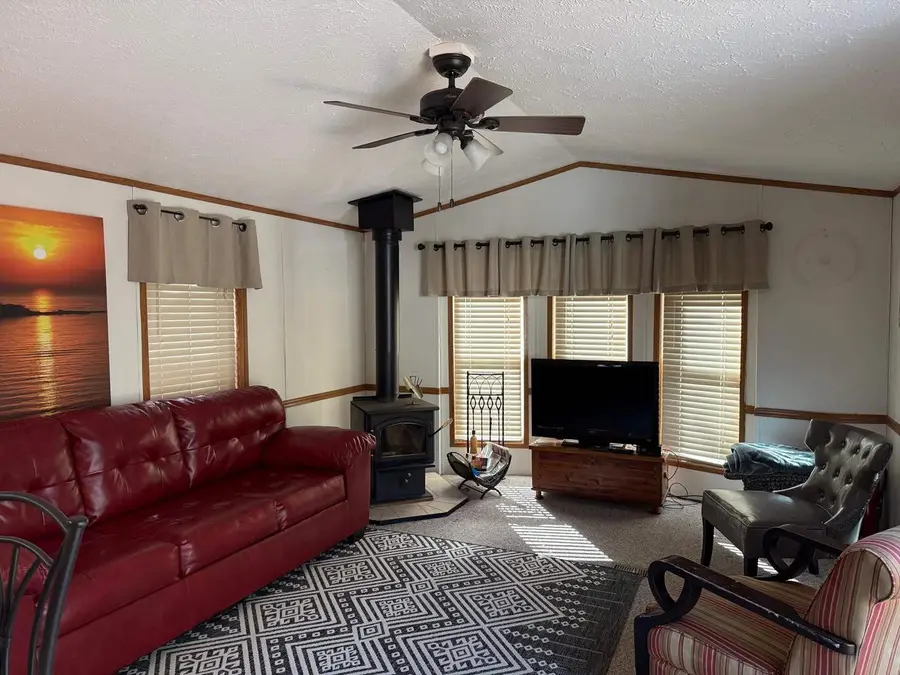 W5008 S PATHFINDER CIRCLE, Shawano, WI 54166 - #2