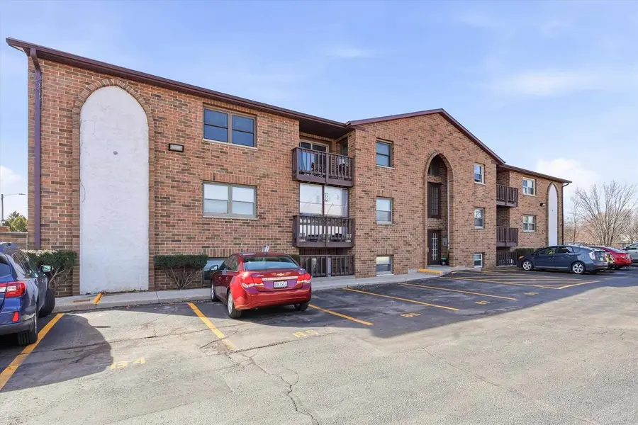 1161 GILLINGHAM ROAD  #B3, Neenah, WI 54952 - #2